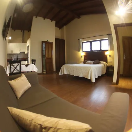 Casona De Llanorrozo Rurales *