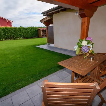 Casona De Llanorrozo Rurales