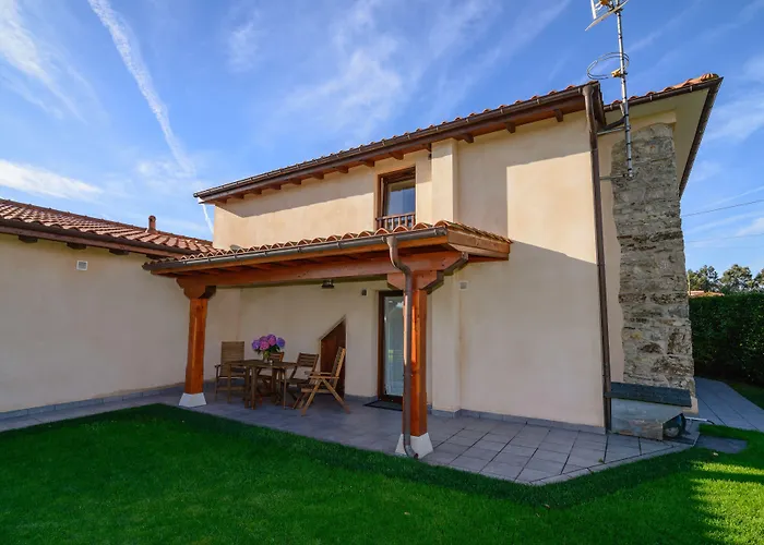 Casona De Llanorrozo Rurales *