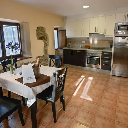 Casona De Llanorrozo Rurales *