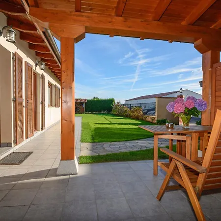 Casona De Llanorrozo Rurales